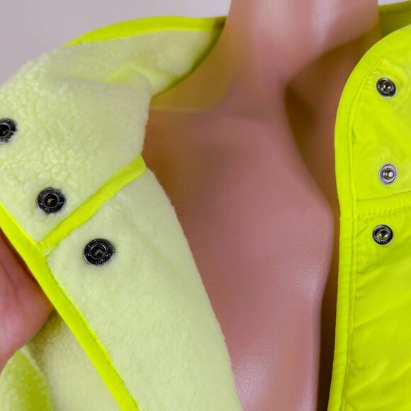 Puma Sherpa Fleece Jacket w/ Woven Pocket Neon Yellow Green Winter Active XL NWT - Picture 6 of 10